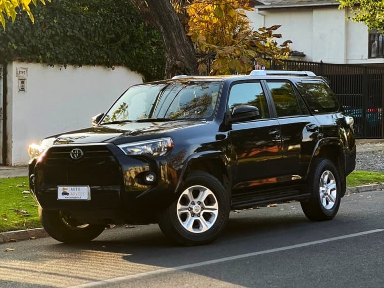Toyota 4Runner SR5 4.0 V6 2021