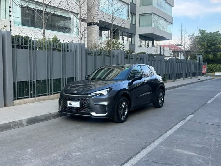 Lexus LS 1.5 Active Híbrido 2025
